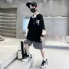 Conjunto de Verão Masculino Manga Curta 2026 Novo Estilo Coreano Conjunto Casual Esportivo Bonito para Crianças Maiores