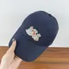 Gorra de Béisbol Bordada Estilo Japonés de Dibujos Animados Lindos para Mujer, Nueva Gorra Versátil de Pico de Pato Adelgazante para Hombre, Sombrero para el Sol Moderno