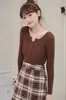 Camiseta básica de cuello alto para mujer, nuevo estilo de otoño, suéter dulce, corte ajustado, estiliza la figura, para llevar por dentro, top de punto para mujer, gris