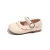 Sapatos de princesa de pérolas para meninas, sapatilhas de bico fino, nova coleção primavera/outono, estilo coreano suave, sapatos Mary Jane de sola reta