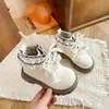 Botas Martin de Color Sólido para Niños Talla Mediana a Grande 2026 Nuevo Estilo Otoño/Invierno Estilo Retro Moño de Perla Botines para Niñas