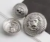 Botón Decorativo Metálico de Cabeza de León Estilo Academia Británica para Camisa Abrigo Gabardina Traje Botón Cosido a Mano
