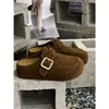 Chinelos femininos estilo Birkenstock, com sola macia e sola grossa, para uso externo, novos chinelos fechados de meia-temporada estilo vintage 2026 para mulheres