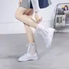 Botas de lluvia para hombres y mujeres, funda impermeable para zapatos para días lluviosos, antideslizante, resistente a la lluvia, gruesa, resistente al desgaste, de silicona, para uso exterior.