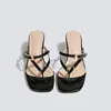 Venda Direta da Fábrica Sandálias Quadradas de Salto Fino para Mulheres, Chinelos Slip-On da Moda com Biqueira Aberta, Chinelos de Dedo Sem Costas para Mulheres