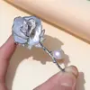 Broche de Flor de Rosa con un Diseño Inspirado en Nácar Natural y Concha de Abulón, Broche de Lujo de Alta Gama con un Temperamento Elegante