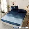 Sábana bajera ajustada antideslizante de seda helada transfronteriza para comercio exterior, protector de colchón de cobertura total para el hogar, dormitorio de estudiante, apartamento, disponible en varios tamaños