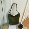 Bolso cubo muy elegante y moderno con un ambiente relajado, gran capacidad, diseño de nicho, adecuado para ir al trabajo, bolso simple de hombro o para llevar debajo del brazo