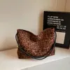 Bolsa de mão de acabamento fosco de alta qualidade para mulheres, nova moda 2026 estilo retrô bolsa de ombro, bolsa tipo balde de grande capacidade para o dia a dia
