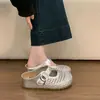 Medias Pantuflas Cerradas de Suela Gruesa que Aumentan la Altura para Mujer, Nuevo Estilo Verano 2026, Sandalias Transpirables con Diseño Hueco, Sandalias Slip-On Estilo Birkenstock