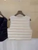 Chaleco Ligero de Plumas con Cuello en V Estilo Corto para Mujer, Nuevo Producto Otoño e Invierno 2026, Chaleco Cálido para Usar como Capa Interior debajo de Abrigos, No Pierde Plumas