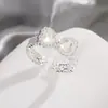 Anel de Renda com Laço em Forma de Coração, Cool e Elegante, Popular no Xiaohongshu, Anel Tendência Transparente em Forma de Coração Tridimensional para Dedo Indicador