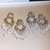 Pendientes Vintage de Plata con Perlas Ovaladas Incrustadas de Diamantes, Pendientes Elegantes de Estilo Retro con un Toque de Lujo