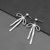 Pendientes de Acero con Lazo de Bola de Acero de Alto Nivel Sensorial Explosivo Pendientes Pendientes Transfronterizos Pendientes de Lujo Ligero Joyería Simple Moda Chica