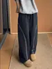 Pantalones deportivos bordados de corte curvo estilo americano para hombre, con diseño holgado de pierna ancha, ajuste relajado y silueta de pierna recta, perfectos para el otoño
