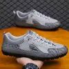 Zapatos de Hombre Estilo Nuevo Malla Transpirable Casual Deportivos Suela Suave Versátiles Ligeros Slip-On Zapatos para Conducir Perezoso