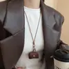 Bolsa Pequena e Fofa de Couro para Moedas, Bolsa para Fones de Ouvido, Colar, Corrente Simples de Clavícula Estilo Ins Nicho, Acessório Versátil da Moda