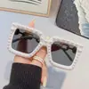 Óculos coloridos com pérolas e diamantes, decorados com letras, de moda europeia e americana transfronteiriça, para noivas, bailes de formatura, casamentos e despedidas de solteira