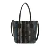 Bolso cubo tejido de paja de nicho al por mayor para mujer, nuevo estilo verano 2026, con bloques de color, bolso de hombro de lujo ligero, bolso cruzado versátil