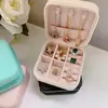 Caja de almacenamiento para joyas, caja de regalo portátil para viajes, empaque para pendientes y anillos, caja decorativa, caja de joyería de alta gama