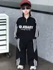 2364 Conjunto Deportivo para Niños Otoño 2026 Nuevo Estilo Coreano Sudadera y Pantalones Deportivos Casuales Conjunto de Dos Piezas para Niños