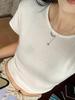 Camiseta de manga corta estilo coreano para mujer, nueva camiseta de verano de estilo coreano, color sólido, diseño simple, agradable para la piel, informal, con hombros descubiertos.
