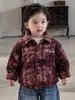 Jaqueta de algodão de inverno para bebê menino jaqueta acolchoada estilosa tie-dye de mistura de lã para menino pequeno blusa com bordado de letra infantil roupas infantis