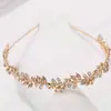 Coroa de strass retrô europeia e americana para menina Coroa de liga de alumínio nupcial Headband de folha francesa simples e requintada