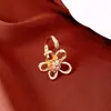 Pendientes de Botón Flor Hueca con Circonita Cúbica Aguja Plateada Anillo Collar Broche Joyería de Lujo Ligero de Alta Gama Moda Set de Joyería Simple para Mujeres