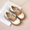 Zapatos Pequeños de Cuero para Niñas 2025 Otoño Nuevos Versátiles Modernos Zapatos para Niños Moda Moño Zapatos Casuales de Cuero para Niñas