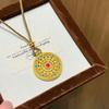Novo Estilo Chinês Diamante Colorido Oito Tesouros Bússolas Pingente Colar de Corda Mulheres Wei Xue Mesmo Estilo Nicho High-end Luz de Luxo Corrente de Lã