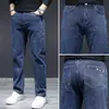 Jeans Negros Puros de Alto Estiramiento para Otoño para Hombre Jóvenes Ajustados Rectos Sueltos Tallas Grandes Pantalones Casuales Gruesos