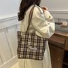 Mochila Feminina Grande Capacidade Estilo College 2024 Nova Outono Versátil para o Dia a Dia Bolsa Tote de Ombro Multiuso