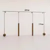 Tienda de Ropa Estante de Exhibición de Pared de Acero Inoxidable con Color de Grano de Madera Estante de Exhibición Perchero para Tienda de Ropa de Hombre y Mujer de Pie