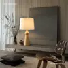 2026 Nova Luminária de Mesa Estilo Vintage para Quarto, Mesa de Cabeceira, Sala de Estar, Estudo, Casa de Hóspedes, Aconchegante, Simples, Madeira Maciça, Decorativa Criativa