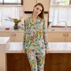 Pijama de Seda Hielo Animal de la Selva Leopardo Sombra para Mujer, Satín de Manga Larga para Primavera y Otoño, Corte Holgado, Se Puede Usar Afuera, Ropa para Casa
