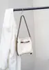 Bolso Cubo de Piel Genuina, Bolso Cubo de Mano para Mujer Estilo Nuevo, Diseño de Moda y Versátil para el Trabajo, Bolso Cruzado de Nicho