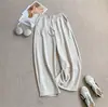 Pantalones de pierna ancha de algodón peinado modal con corte curvo, nuevos pantalones de chándal anchos casuales finos de corte holgado, que estilizan y tienen caída