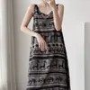 Camisola sem mangas estilo retrô para mulheres, fina de algodão e seda para o verão, estampa de elefante, comprimento midi, pode ser usada fora de casa, vestido de casa