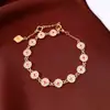 Pulsera Abierta de Letra Electrochapada en Oro Real de 14K con Circonita, Moderna y Versátil, Pulsera de Gama Alta con Estilo Retro para Mujer