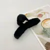 Oufei Le versão coreana do grande clipe de pelúcia de vison outono e inverno parte de trás da cabeça cabelo de coelho clipe de tubarão grampo de cabelo acessórios de cabelo atacado