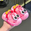 Chinelos de verão infantis para meninas, sandálias fofas de desenho animado macias e antiderrapantes para bebê, tamancos de praia para meninos