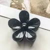 Pinza para el Cabello Rectangular Hueca Estilo Coreano de PC, Pinza Geométrica Grande para el Cabello, Pasador Dongdaemun, Pinza Elegante y Versátil para la Parte Trasera de la Cabeza