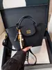Bolso de Mano, Bolso Tote Pequeño, Bolso Retro de Color Café de Alta Gama para Viajar, Nuevo Bolso Cruzado de Hombro Único con Diseño de Nicho para Mujer