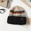 Nuevo Gorro de Punto Rayado de Invierno Estilo Coreano Moda Cálido Protector de Orejas Versátil para Otoño e Invierno