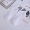 Jingrui em estoque novas meias de algodão respiráveis de verão para adultos, meias de barco, cor sólida, fornecimento de origem