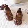 Novos Sapatos Mary Jane de Couro para Meninas Verão 2026, Sapatos Baixos, Sapatos Individuais para Meninas Pequenas, Sapatos de Princesa com Bolinhas para Crianças