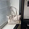 Bolso de Mano de Nicho Transfronterizo para Mujer 2026 Nuevo Estilo Coreano Moda Bolso Cruzado Gran Capacidad Bolso Tote para Viajes