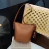Bolsas Femininas Transfronteiriças da Moda 2025 Nova Bolsa Saco Nicho Retrô Bolsa de Ombro Transversal Versátil de Alta Qualidade
