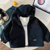 Jaqueta de outono para atividades ao ar livre Muye, casaco corta-vento com capuz para meninos, jaqueta colorida estilo coreano, top da moda